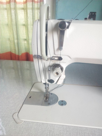 juki-1-sewing-machine-big-2