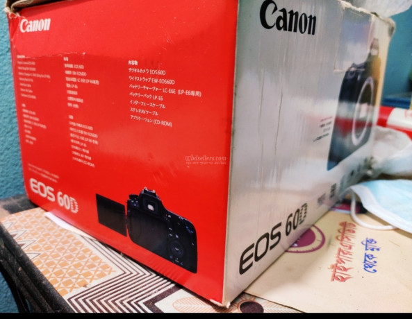 canon-60d-with-50mm-stm-lens-big-3