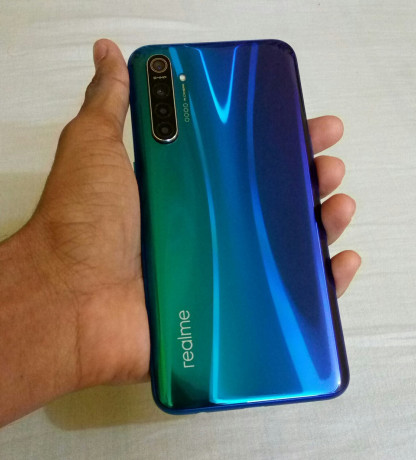 realme-xt-big-0