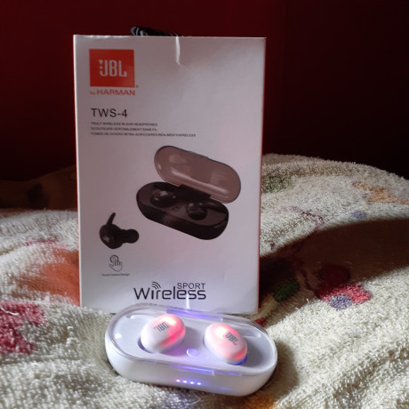 jbl-tws-4-wireless-pura-new-takar-drkar-tai-sell-kry-dichy-urgently-big-1