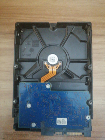 toshiba-1tb-hard-disk-big-1