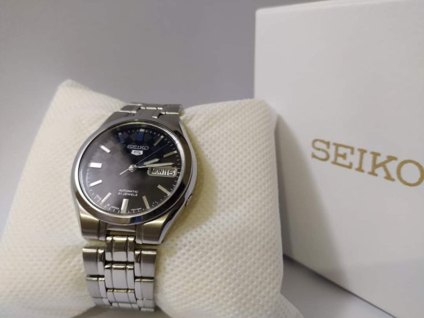 original-seiko-watch-big-0