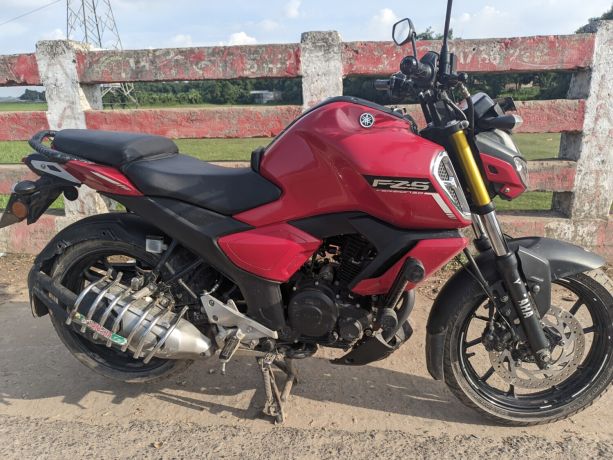 yamaha-fz-v3-fi-abs-big-0