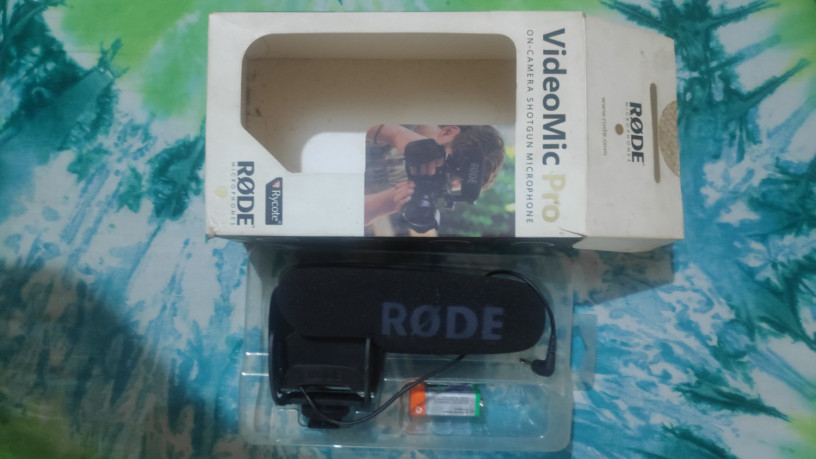 rode-mic-pro-sell-big-0