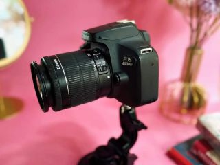 canon-eos-4000d-fresh-condition