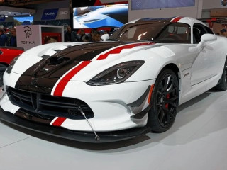 Discover Dodge Viper Car Models and Specifications