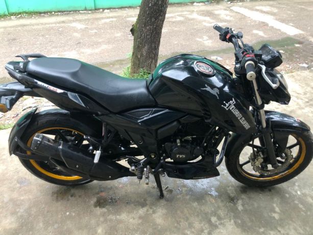 tvs-apache-4v-x-connect-big-2