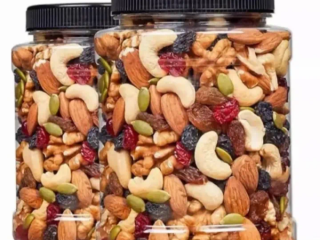 mixed-dried-fruit-mixed-nuts