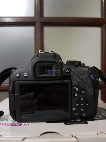 canon-800d-big-1